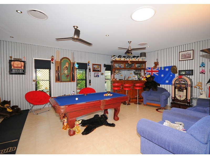 7 Amstal Ave, Wondunna QLD 4655