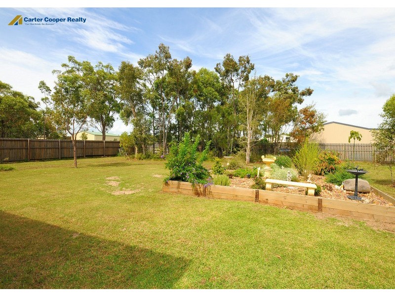 7 Amstal Ave, Wondunna QLD 4655