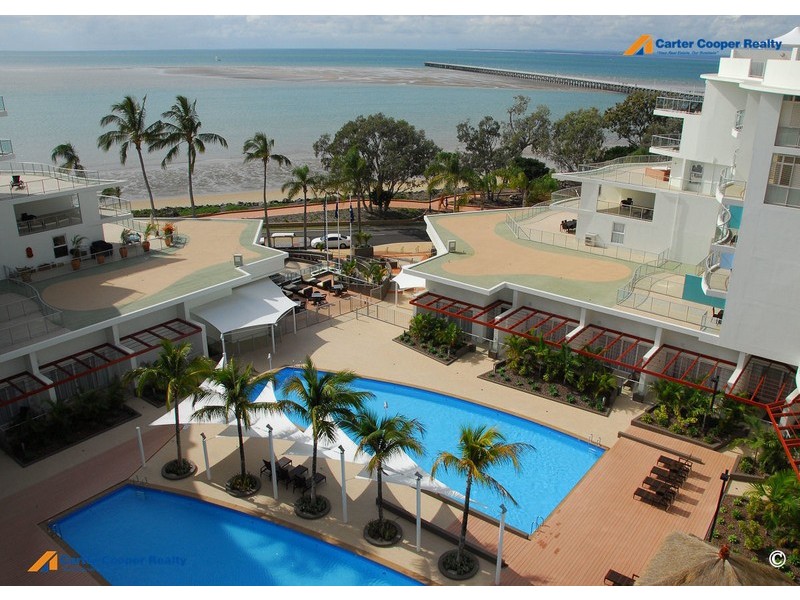 2/569 Charleton Esplanade, Urangan QLD 4655