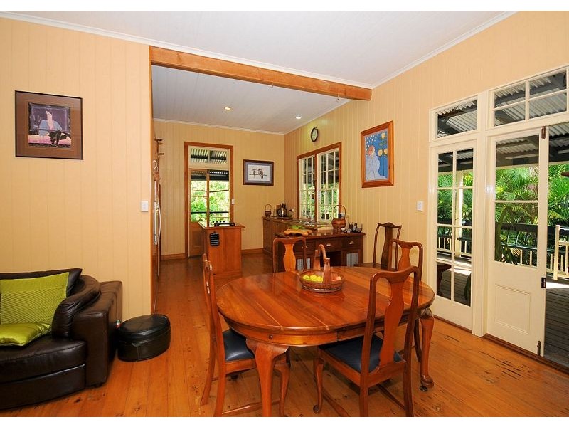 8 Ti Tree Rd West, Booral QLD 4655