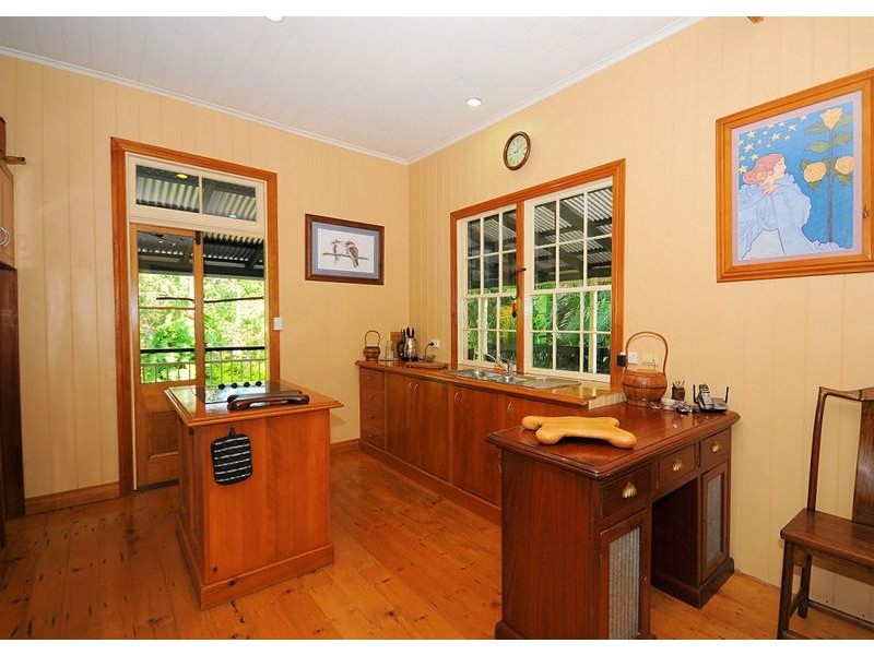 8 Ti Tree Rd West, Booral QLD 4655