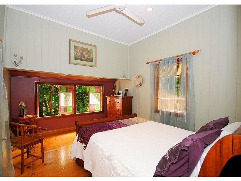 8 Ti Tree Rd West, Booral QLD 4655