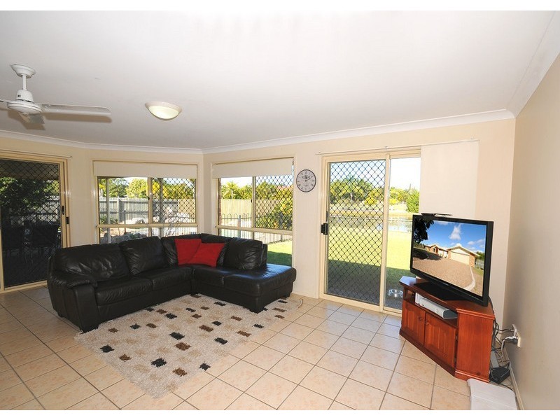 4 Caryota Crt, Dundowran Beach QLD 4655