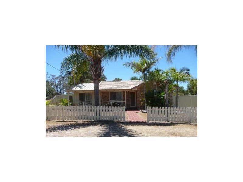 2 Dougan Street, Point Vernon QLD 4655