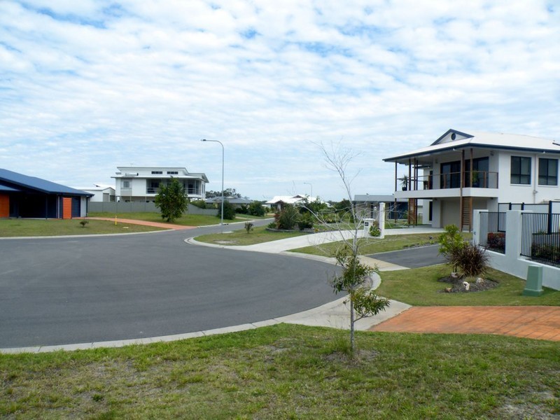 46 Traviston Way, Burrum Heads QLD 4659