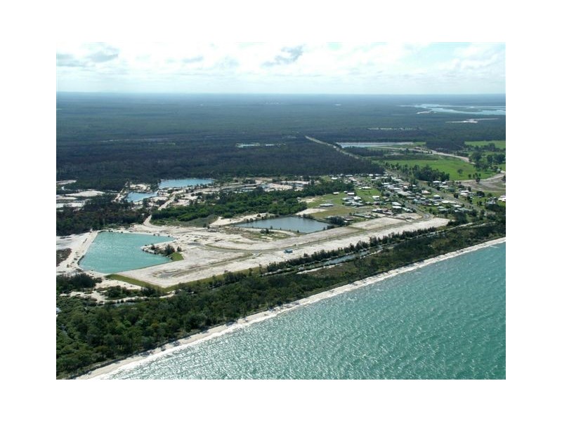 68 Beach Dr, Burrum Heads QLD 4659