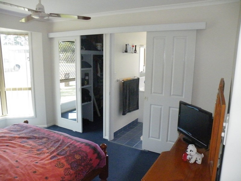 1 Lucyanne Court, Urangan QLD 4655