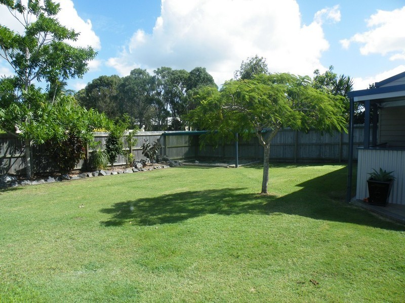 1 Lucyanne Court, Urangan QLD 4655