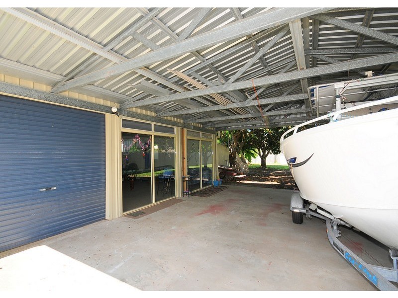 42 Long Street, Point Vernon QLD 4655