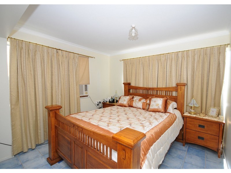 42 Long Street, Point Vernon QLD 4655