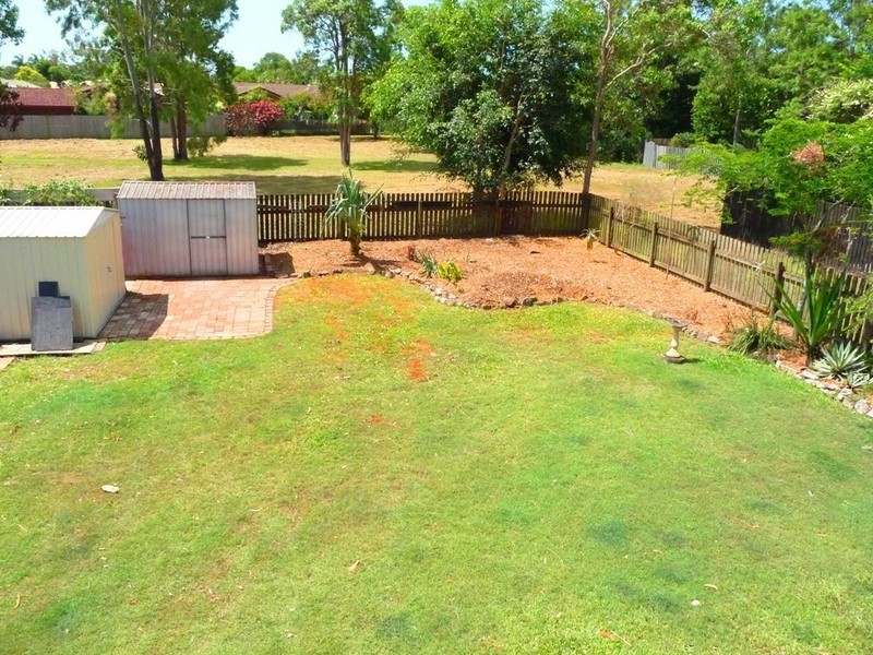 19 Banksia Street, Point Vernon QLD 4655