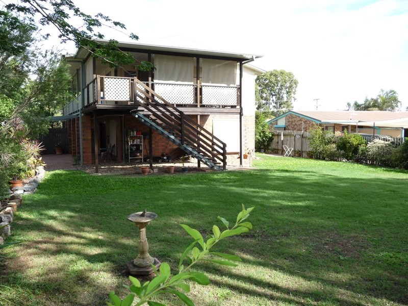 19 Banksia Street, Point Vernon QLD 4655