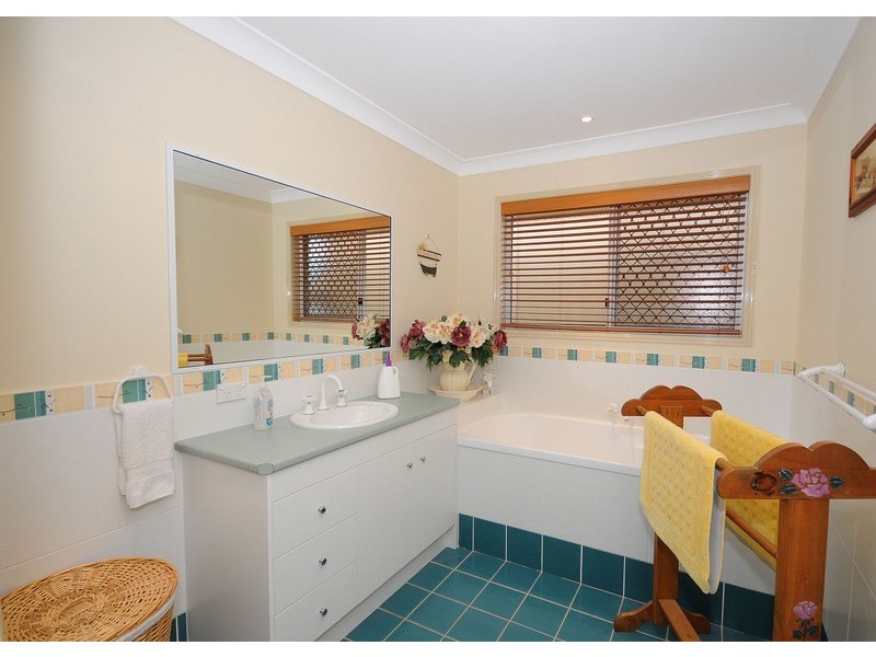 7 Marcocci St, Urraween QLD 4655