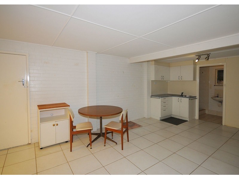 30-32 Cunningham Street, Torquay QLD 4655