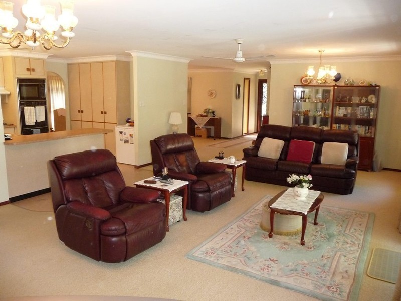 155 Long Street, Point Vernon QLD 4655