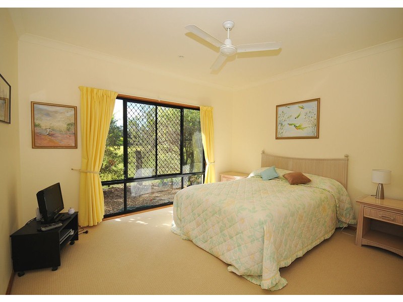 26 Meadows Drive, Dundowran Beach QLD 4655