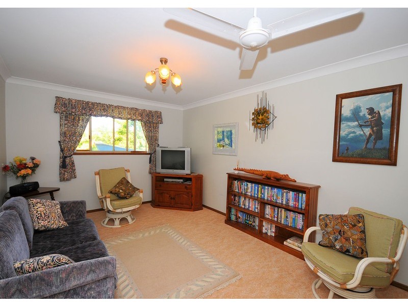 28 Wellington Crescent, Wondunna QLD 4655