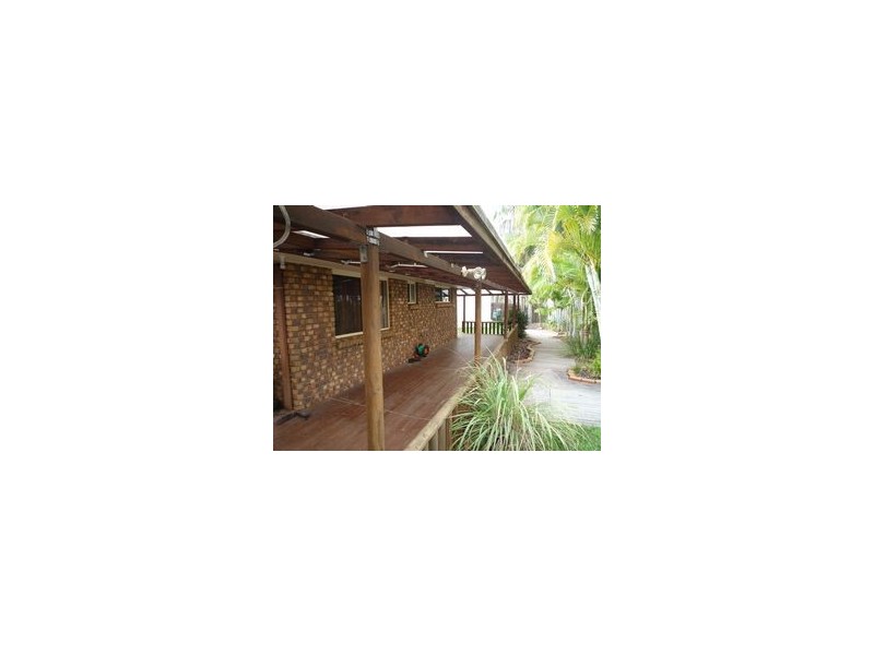6 Willow Crt, Kawungan QLD 4655