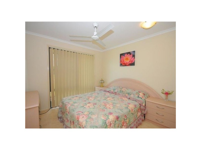 27 Yarrilee Cct, Urraween QLD 4655