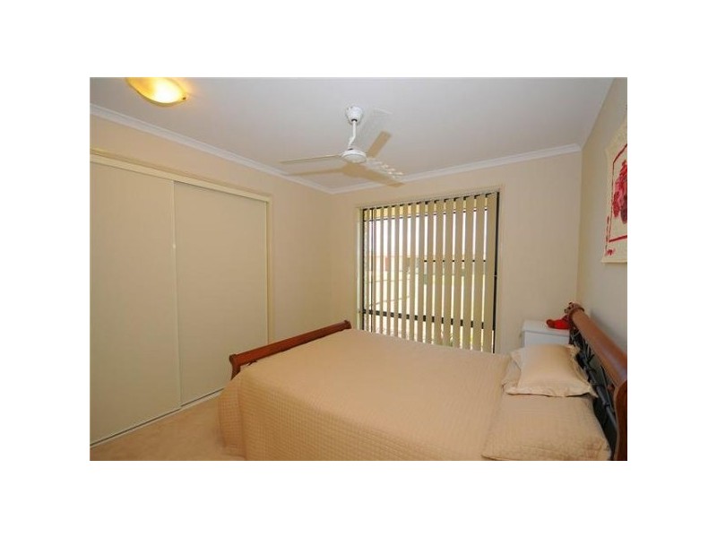 27 Yarrilee Cct, Urraween QLD 4655