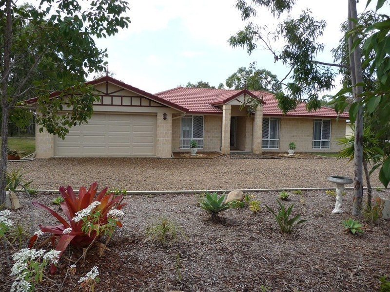 39 Senorita Parade, Urangan QLD 4655