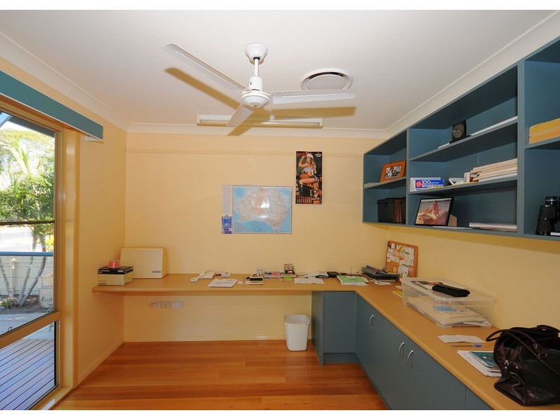 622 Esplanade, Urangan QLD 4655