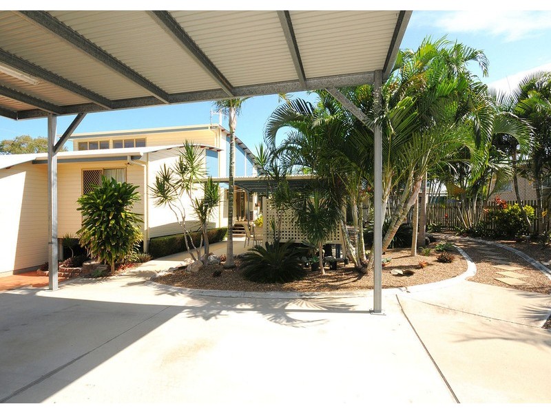 622 Esplanade, Urangan QLD 4655