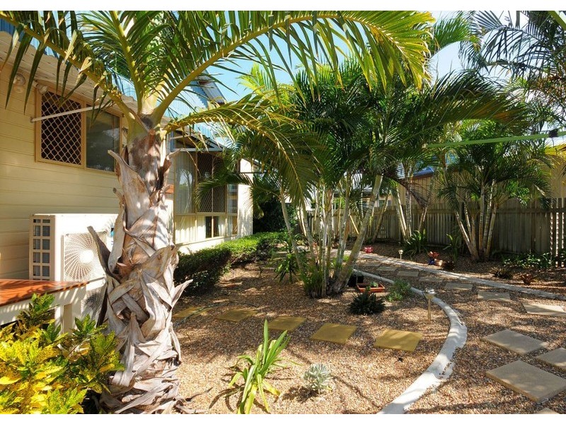 622 Esplanade, Urangan QLD 4655