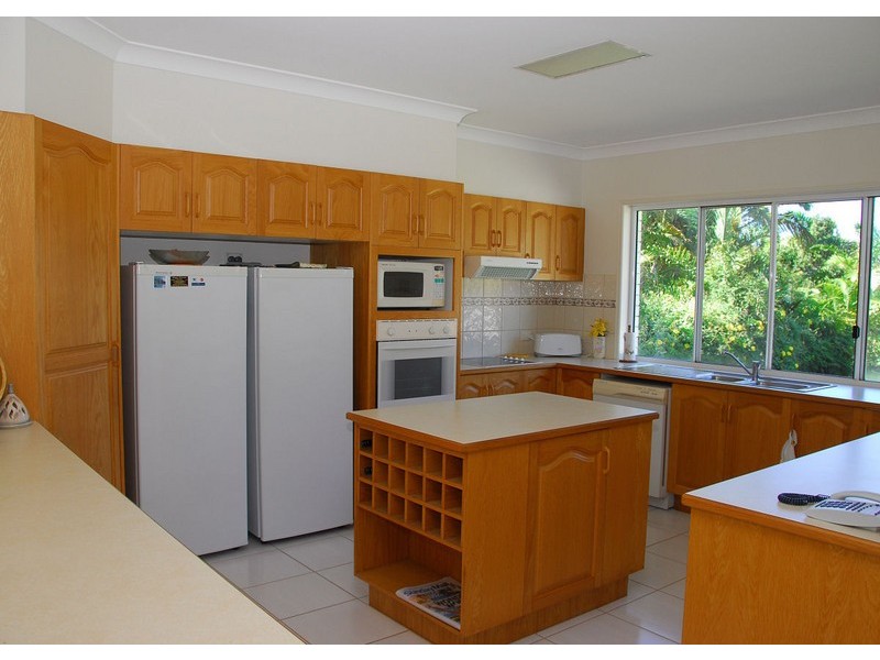 7 Meadow Drive, Dundowran Beach QLD 4655