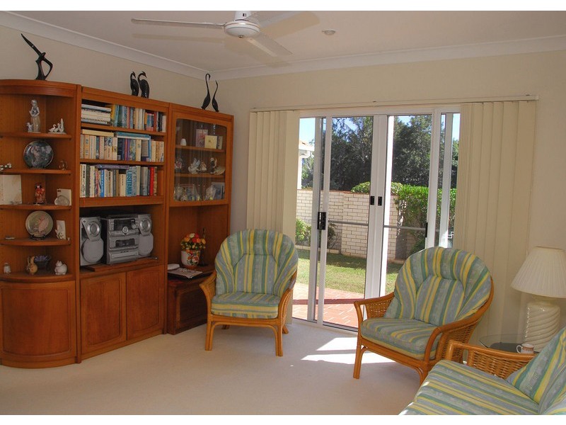 7 Meadow Drive, Dundowran Beach QLD 4655