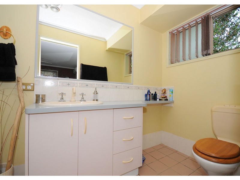 8 Palm Meadows Place, Pialba QLD 4655