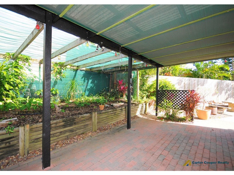 8 Jacaranda Drive, Torquay QLD 4655