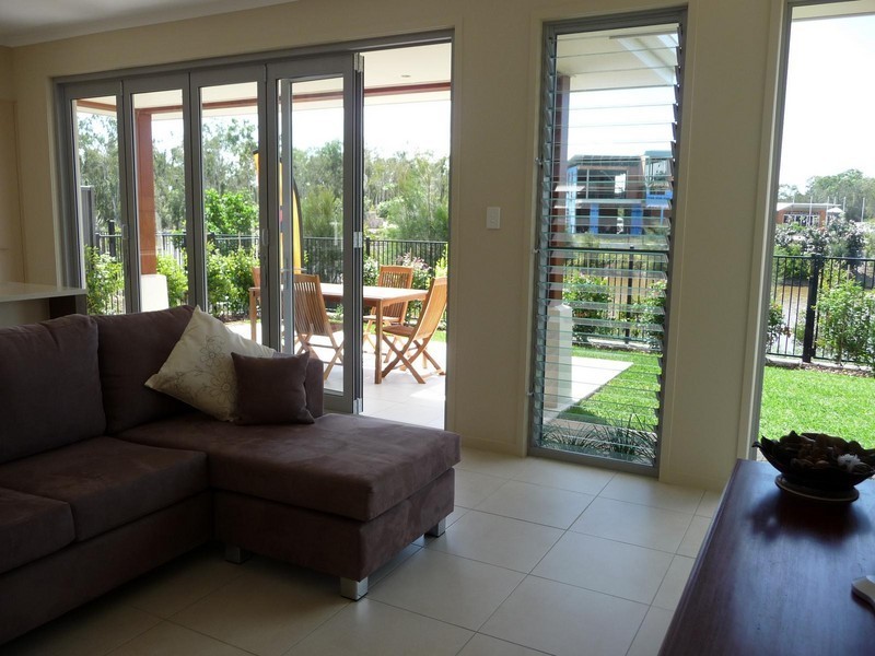 17 Harmony Avenue, Urraween QLD 4655