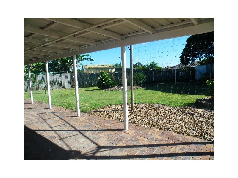 7  Cochrane Court, Torquay QLD 4655