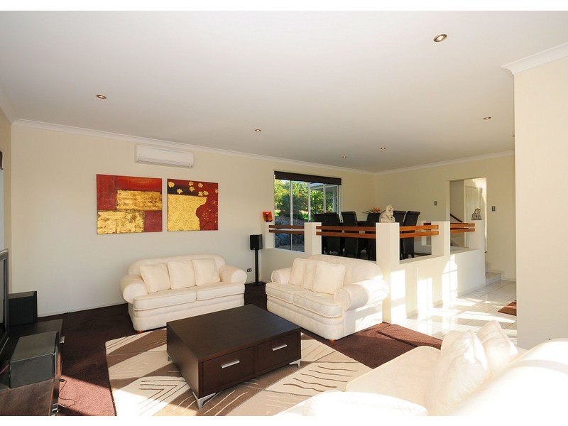 5 Balmoral Court, Urraween QLD 4655
