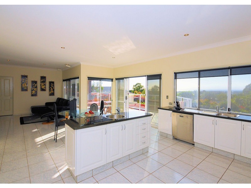 5 Balmoral Court, Urraween QLD 4655