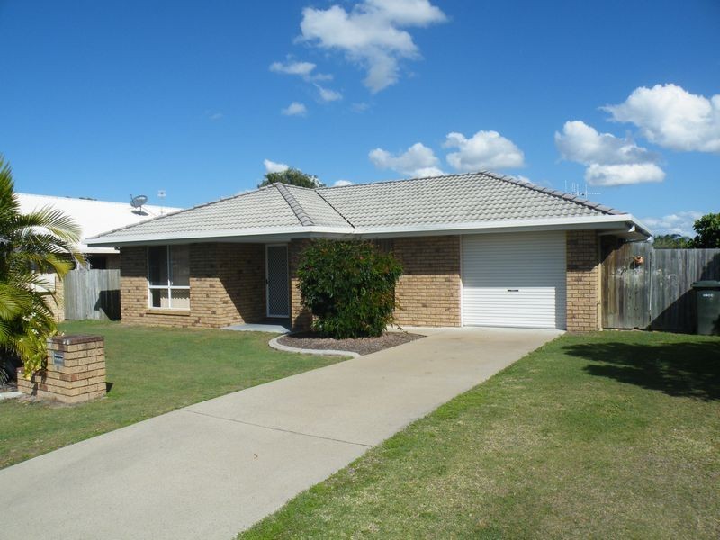 45 Bunker Ave, Urraween QLD 4655