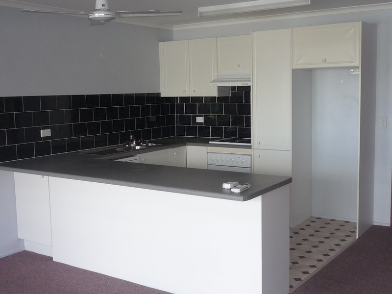 2/20 Cypress Street, Torquay QLD 4655