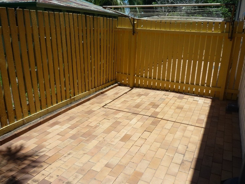 2/20 Cypress Street, Torquay QLD 4655
