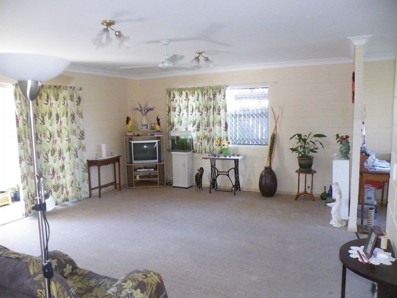 7 Bruce St, Torquay QLD 4655