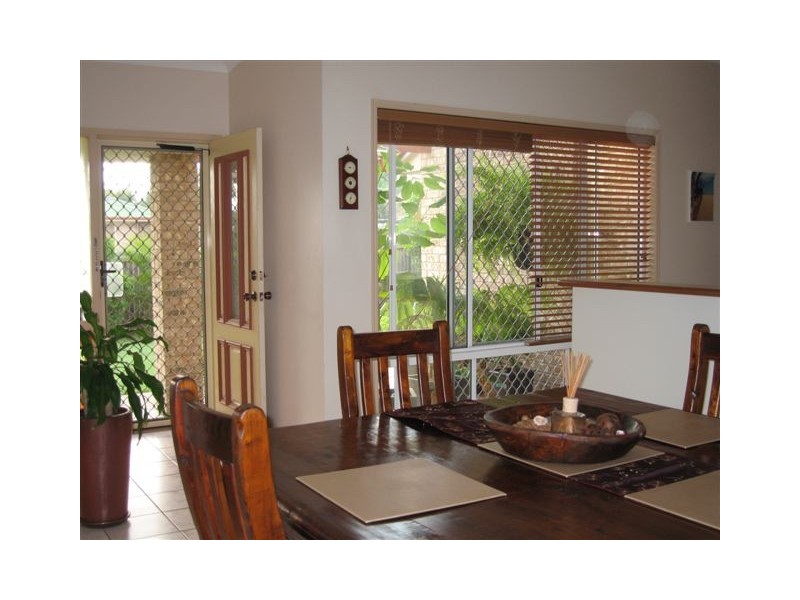 1 Madeline Court, Torquay QLD 4655