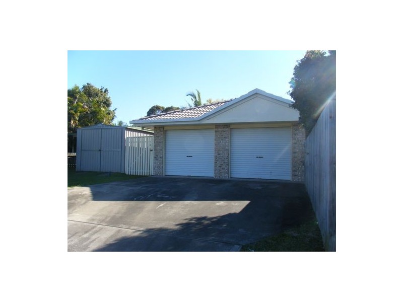 1 Madeline Court, Torquay QLD 4655