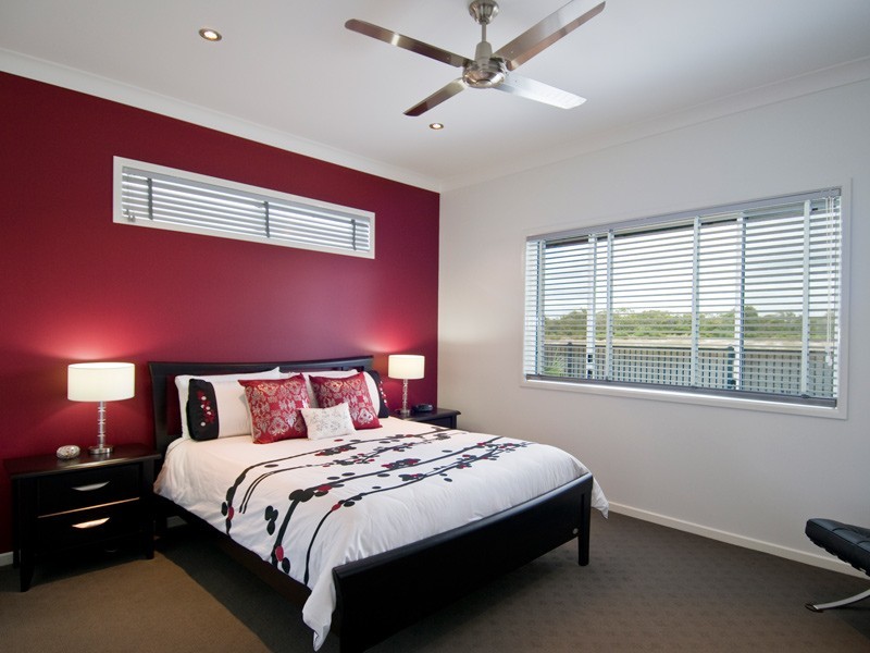 12 Honey Myrtle Cl, Burrum Heads QLD 4659