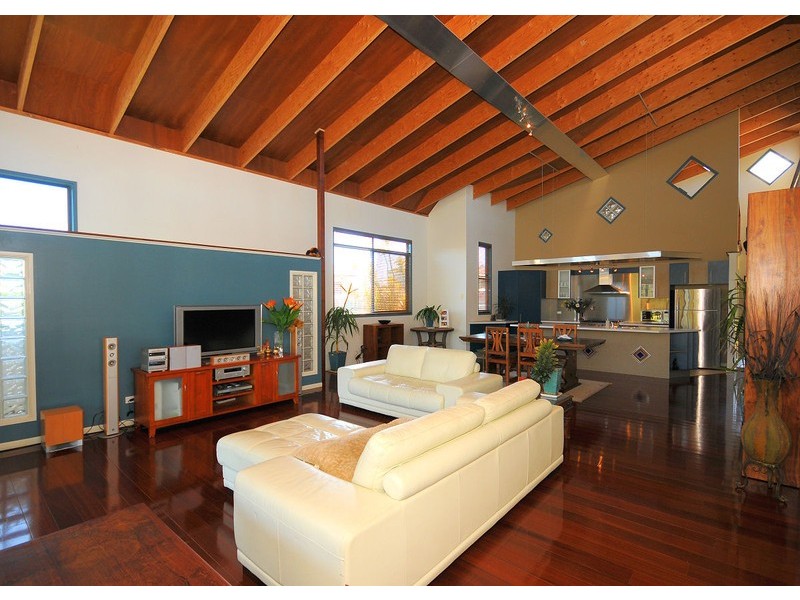 75 Gundesen Drive, Urraween QLD 4655