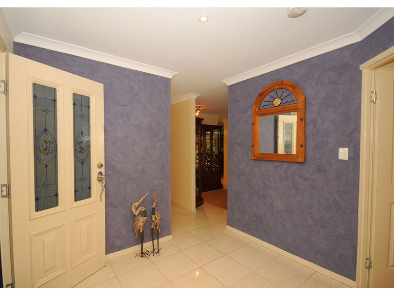 14 Kingston Close, Wondunna QLD 4655