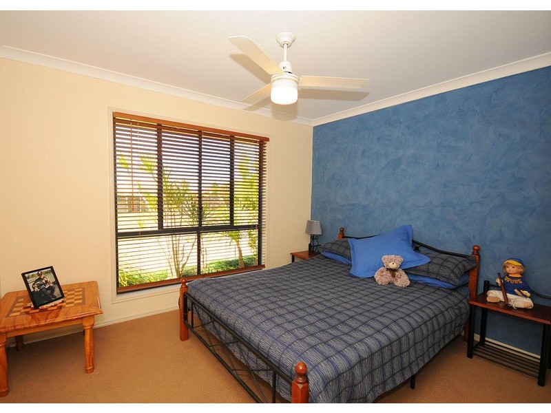 14 Kingston Close, Wondunna QLD 4655