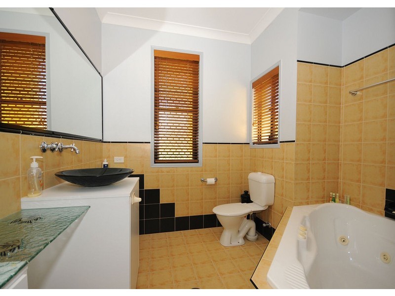 2 Waigani Avenue, Kawungan QLD 4655