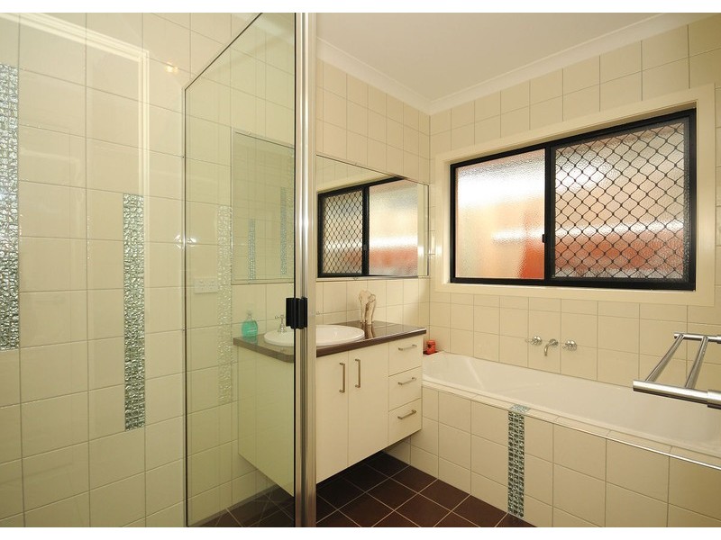 4 Bay Park Road, Wondunna QLD 4655