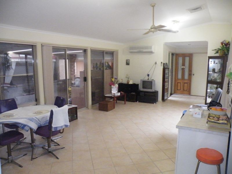 9 Woodland Close, Torquay QLD 4655
