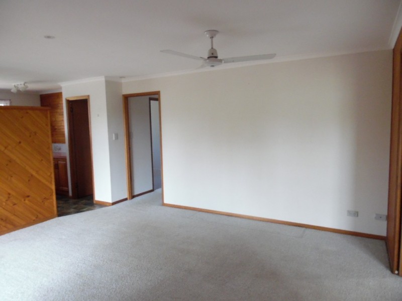 37 William Street, Urangan QLD 4655